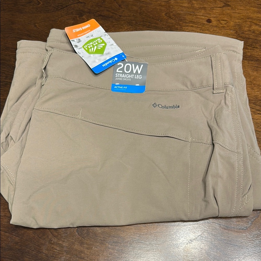 Columbia Tan Straight Leg Pants converts to shorts